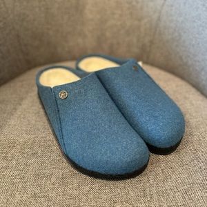 Blue Zermatt Shearling Wool Felt Slippers